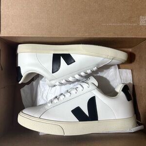 New Veja Women Sneakers
